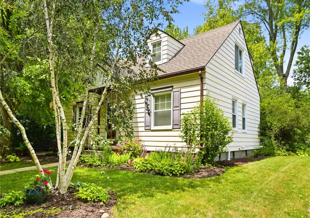 2nd image of 2104 Arborview Blvd, Ann Arbor, MI 48103 | MLS# 81026040274