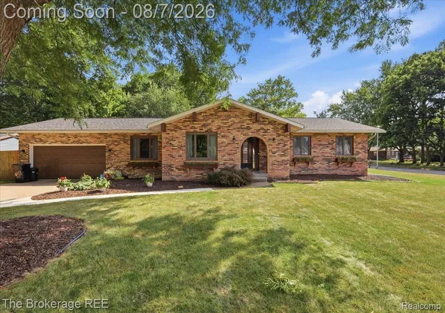 Photo 1 of Sale Pending at 2307 Belle Meade Dr, Davison, MI 48423 | MLS# 20261060786 | Listing updated on 2026-08-31