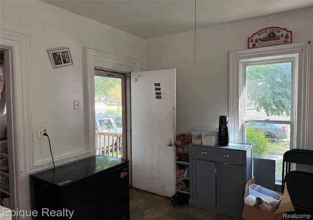 Photo 2 of Single family home for sale at 402 Black St, Caro, MI 48723 | MLS# 20261060793 | Listing updated on 2026-09-09