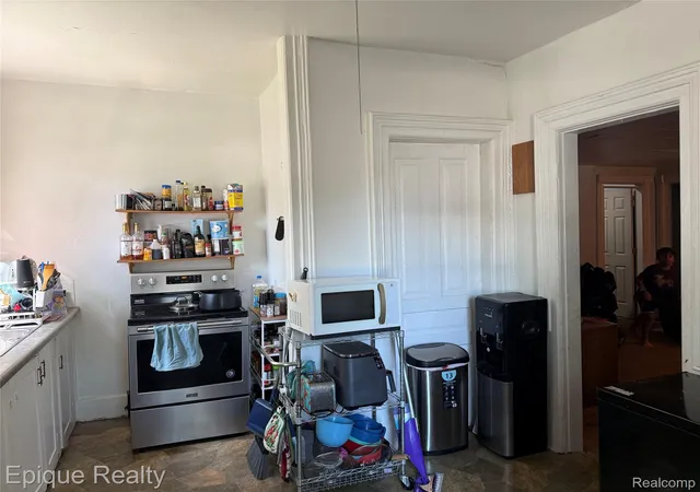 Photo 4 of Single family home for sale at 402 Black St, Caro, MI 48723 | MLS# 20261060793 | Listing updated on 2026-09-09