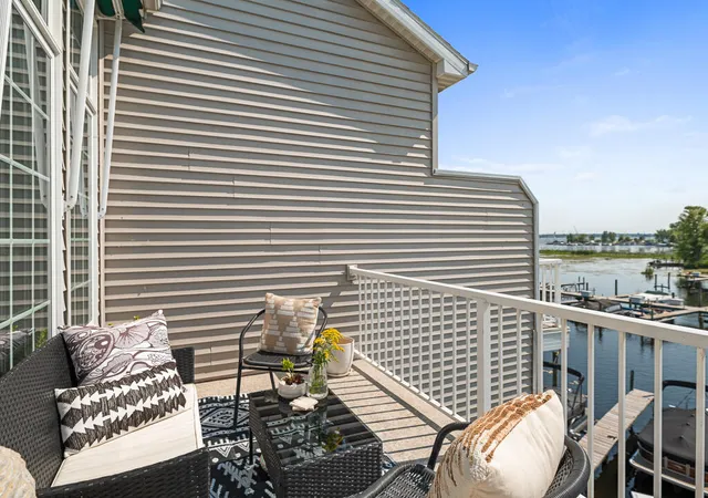Listing Photo 4 - Condo for sale in building located at 2411 Lake Ave, Muskegon, MI 49445 - Unit #15