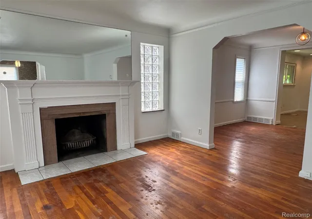 Photo 4 of Single family home for sale at 16757 Greenview Ave, Detroit, MI 48219 | MLS# 20261060794 | Listing updated on 2026-09-11