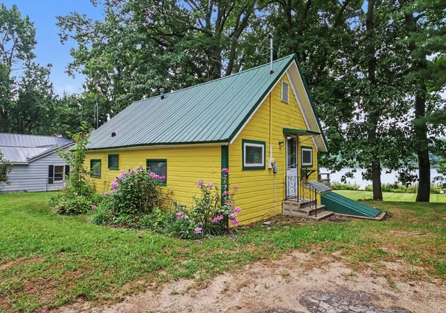 2nd image of 12093 Winans Dr, Dowling, MI 49050 | MLS# 62026040279