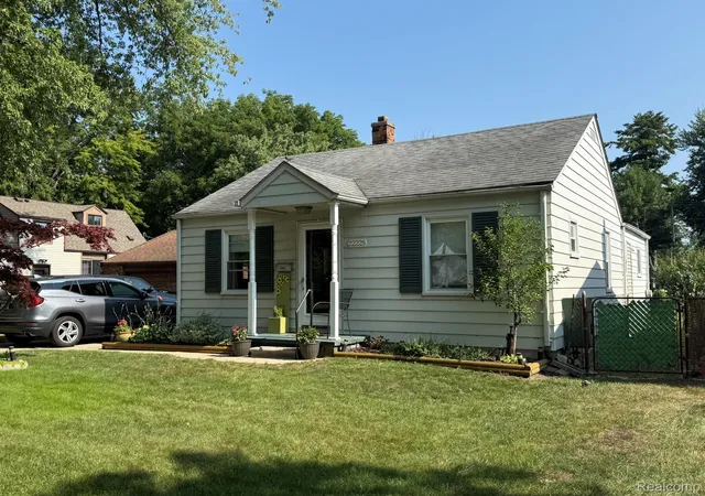 Photo 2 of Single family home for sale at 22225 Saint Gertrude St, Saint Clair Shores, MI 48081 | MLS# 20261060804 | Listing updated on 2026-08-21