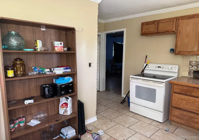 Photo 3 of Single family home for sale at 1610 Kent St, Flint, MI 48503 | MLS# 20261060806 | Listing updated on 2026-09-13