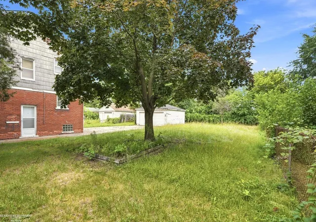 2nd image of 15374 Stansbury St, Detroit, MI 48227 | MLS# 58050217207