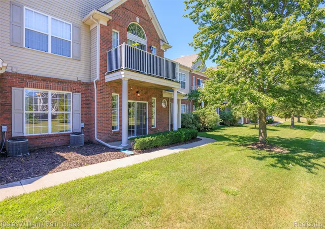 Photo 3 of Condo for sale at 34593 Northrup Dr, Chesterfield Township Macomb, MI 48047 | MLS# 20261060813 | Listing updated on 2026-09-11