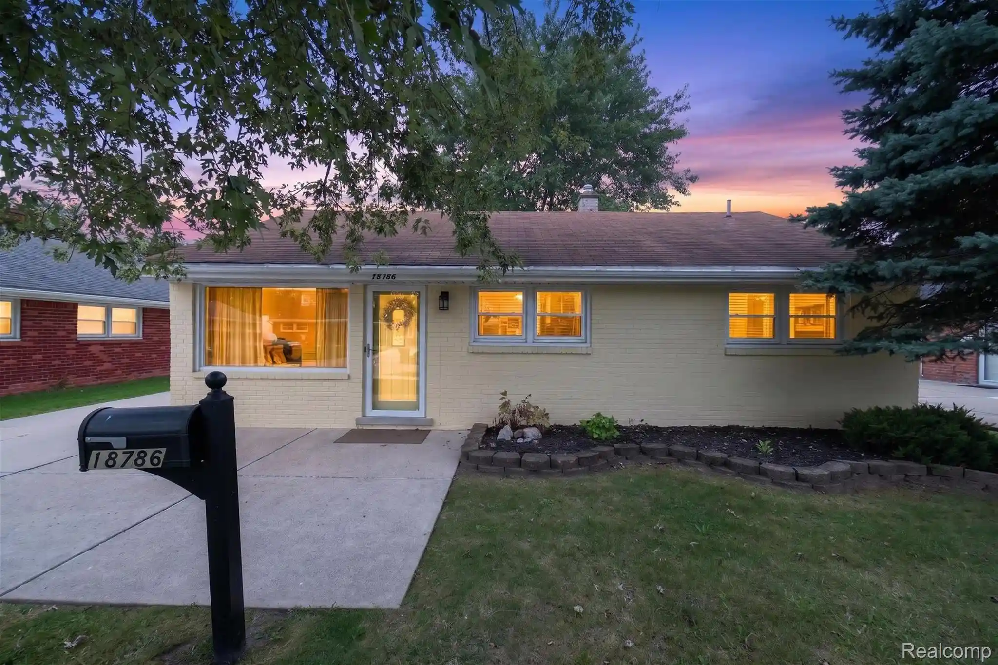 Single family home for sale at 18786 Hinton St, Riverview, MI 48193 | MLS# 20261060816