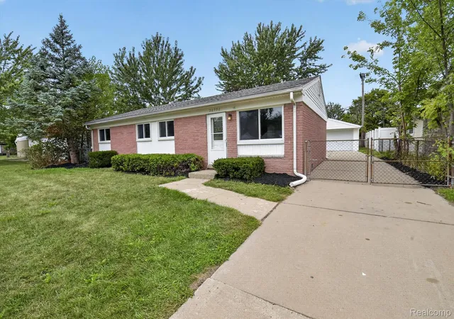 Photo 3 of Single family home for sale at 26990 Leroy St, Taylor City Wayne, MI 48180 | MLS# 20261060827 | Listing updated on 2026-09-13