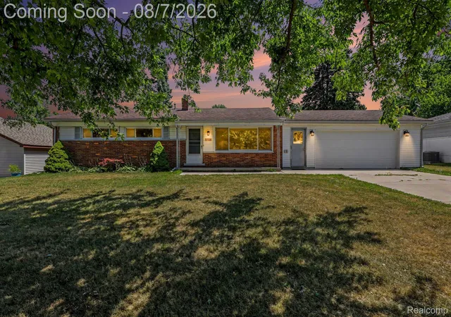 Photo 1 of Sale Pending at 3728 Shoals St, Waterford, MI 48329 | MLS# 20261060829 | Listing updated on 2026-08-11