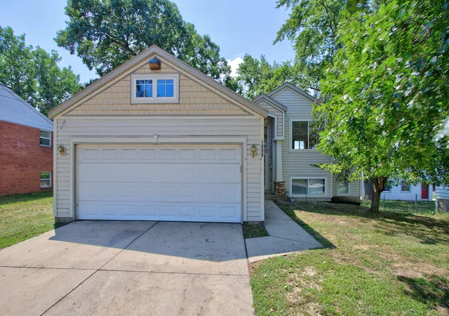 1st image of 1006 26th St Sw, Wyoming, MI 49509 | MLS# 65026040298
