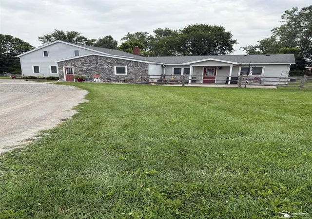 2nd image of 16875 & 16873 Railroad St, Summerfield Township Monroe, MI 49270 | MLS# 57050217215