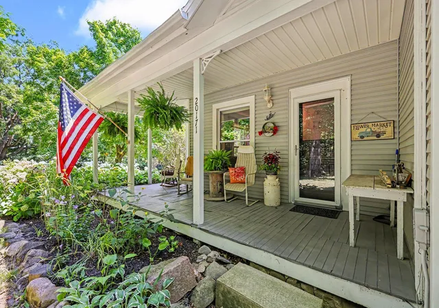 Photo 2 of Single family home for sale at 20171 Bowens Rd, Manchester, MI 48158 | MLS# 81026040313 | Listing updated on 2026-09-10