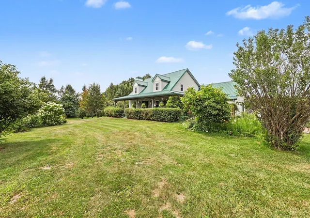3rd image of 15560 Wheaton Rd, Brooklyn, MI 49230 | MLS# 68026040314