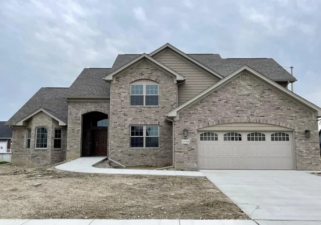 1st image of 20077 Dovetail Dr, Brownstown Twp, MI 48183 | MLS# 81026040310