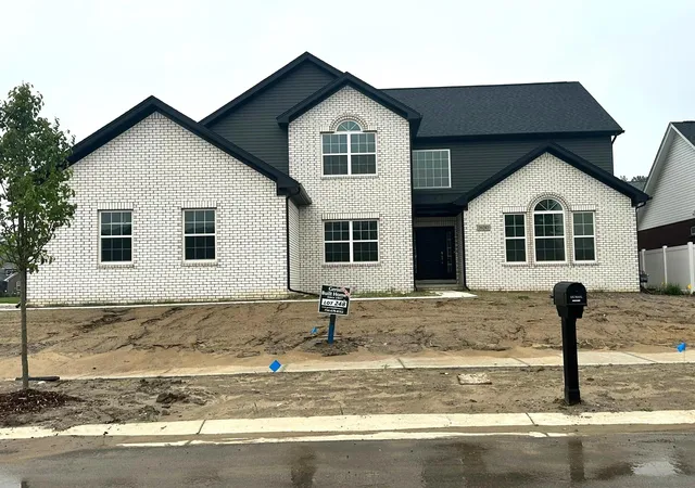 3rd image of 20077 Dovetail Dr, Brownstown Twp, MI 48183 | MLS# 81026040310