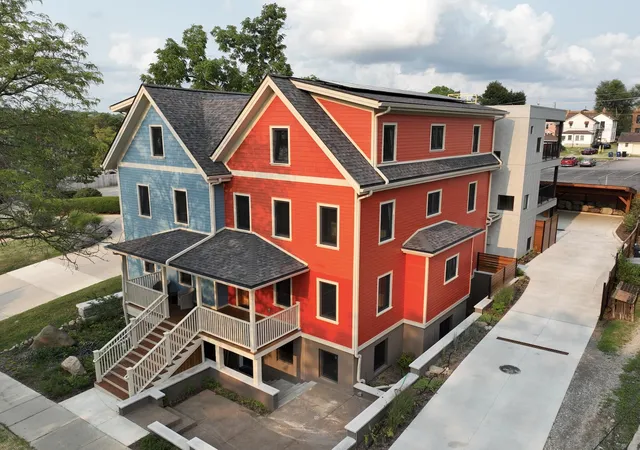 1st image of 530 N Division St, Ann Arbor, MI 48104 | MLS# 81026040318