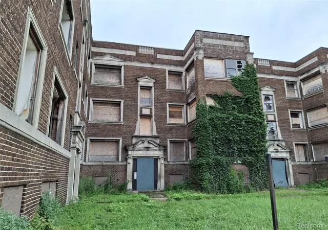 5th image of 3931 Mcgraw St, Detroit, MI 48208