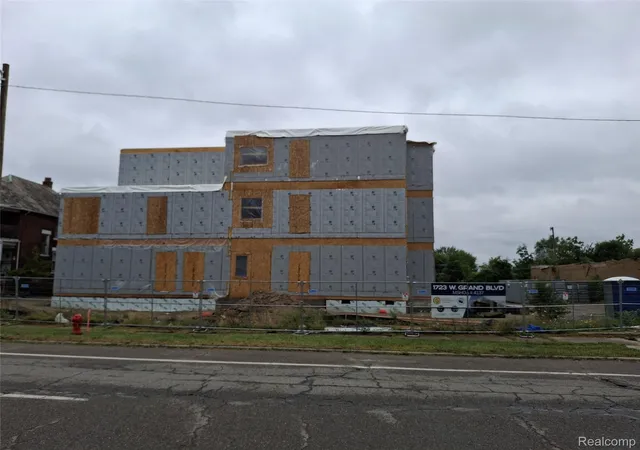 2nd image of 3931 Mcgraw St, Detroit, MI 48208