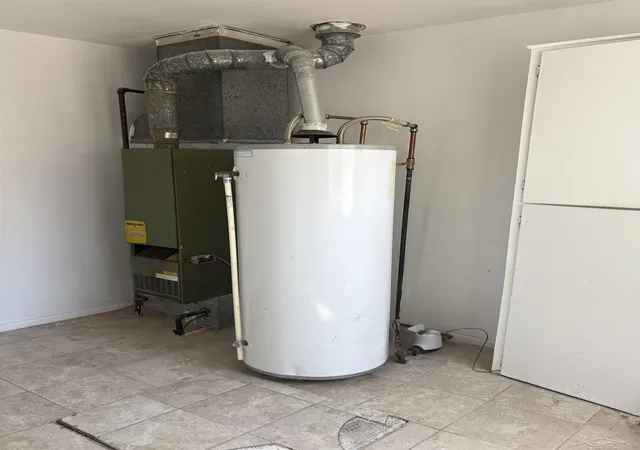 Photo 3 of Single family home for sale at 4672 N Gregory St, Saginaw, MI 48601 | MLS# 61050217223 | Listing updated on 2026-08-23