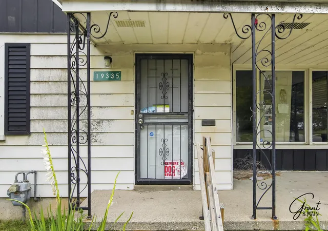Photo 2 of Single family home for sale at 19335 Trinity St, Detroit, MI 48219 | MLS# 81026040320 | Listing updated on 2026-09-08