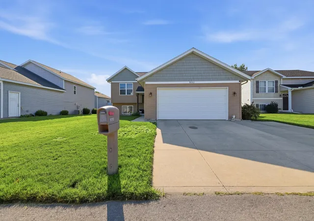 1st image of 9752 Crystal Cir, Zeeland, MI 49464 | MLS# 65026040321