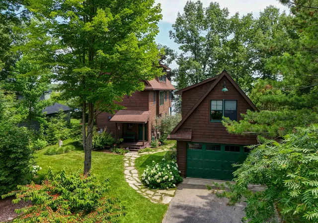 3rd image of 6501 Timber Lake Dr, Elk Rapids, MI 49629 | MLS# 78080071886