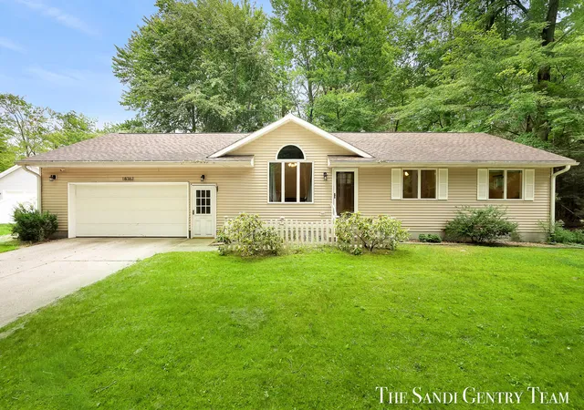 2nd image of 18362 168th Ave, Spring Lake, MI 49456 | MLS# 71026040326
