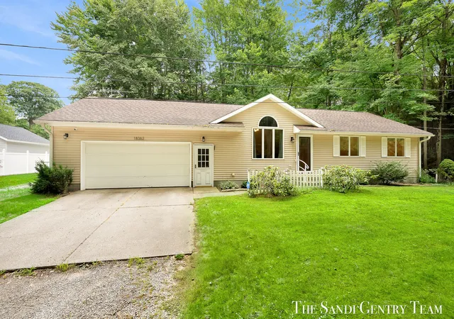 4th image of 18362 168Th Ave, Spring Lake, MI 49456 | MLS# 71026040326
