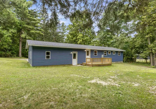3rd image of 6800 Traverse Ave, Benzonia, MI 49616 | MLS# 78080071888