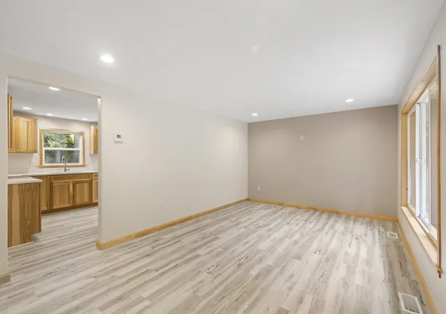 5th image of 6800 Traverse Ave, Benzonia, MI 49616 | MLS# 78080071888