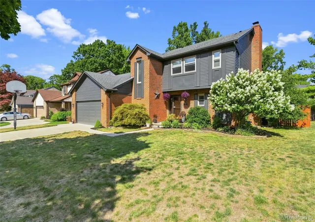 3rd image of 19360 Shadyside St, Livonia, MI 48152 | MLS# 20261060883