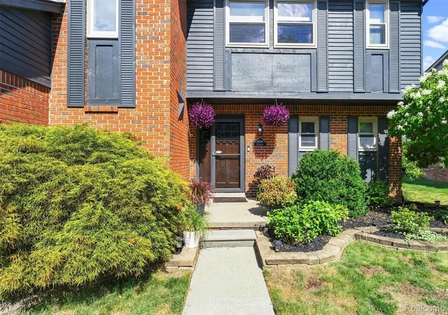 5th image of 19360 Shadyside St, Livonia, MI 48152 | MLS# 20261060883