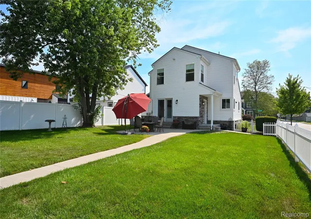 2nd image of 3803 Linwood Ave, Royal Oak, MI 48073 | MLS# 20261060888
