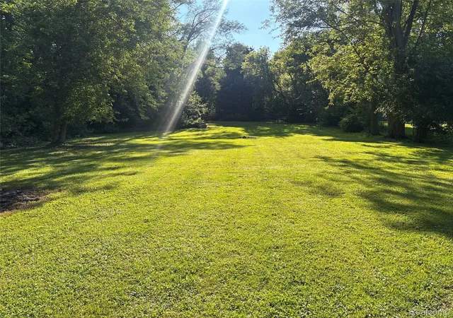 Photo 3 of Single family home for sale at 5802 Morganport Dr, Saginaw, MI 48601 | MLS# 20261060894 | Listing updated on 2026-09-13