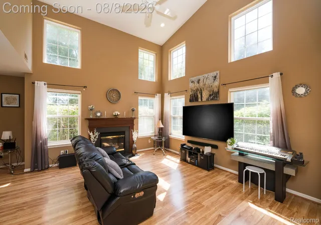 3rd image of 158 S Vista, Auburn Hills, MI 48326 | MLS# 20261060892