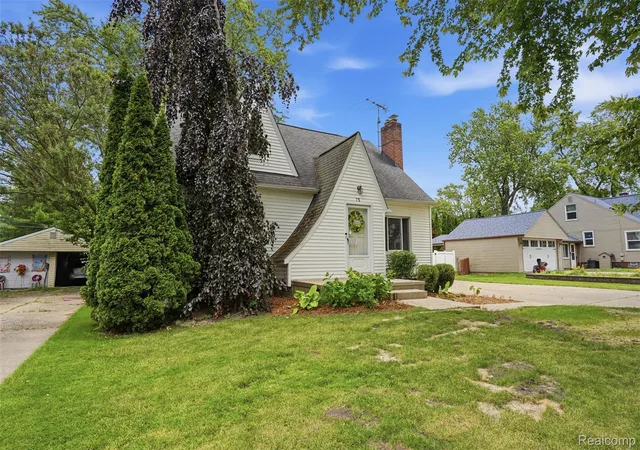 2nd image of 75 Preston Ave, Waterford, MI 48328 | MLS# 20261060905