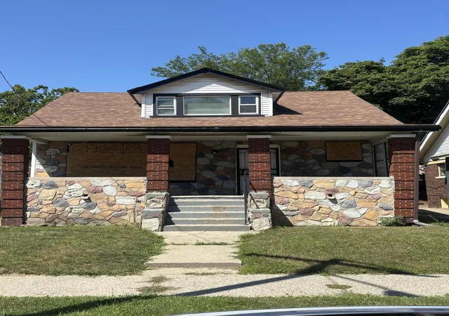 1st image of 12755 Washburn St, Detroit, MI 48238 | MLS# 81026040339