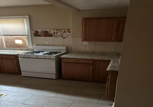 5th image of 12755 Washburn St, Detroit, MI 48238 | MLS# 81026040339