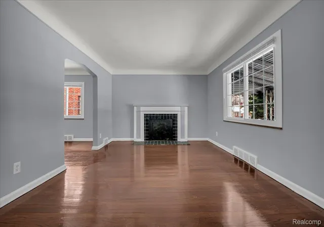 Photo 4 of Single family home for sale at 17212 Sunderland Rd, Detroit, MI 48219 | MLS# 20261060922 | Listing updated on 2026-08-04