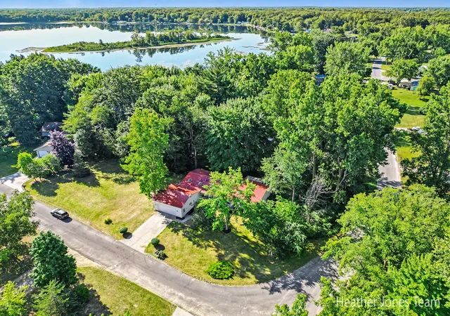 1st image of 9274 Karen Dr, Crystal, MI 48818 | MLS# 65026040343