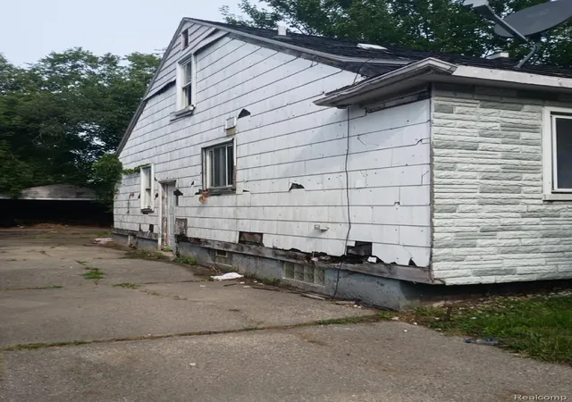 Photo 2 of Single family home for sale at 8467 Pierson St, Detroit, MI 48228 | MLS# 20261060927 | Listing updated on 2026-10-05