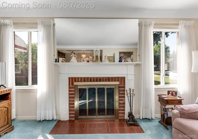 5th image of 2121 Stanhope St, Grosse Pointe Woods, MI 48236 | MLS# 20261060945