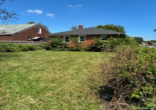 2nd image of 17603 Albion St, Detroit, MI 48234 | MLS# 20261060943