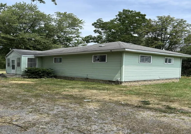 1st image of 5168 Lennon Rd, Flint, MI 48507 | MLS# 5050217244