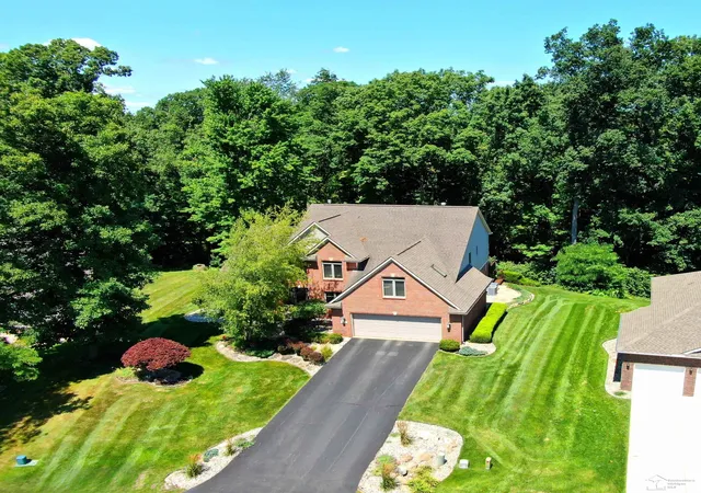 Photo 1 of Sale Pending at 1087 Preservation Dr, Tecumseh, MI 49286 | MLS# 57050217245 | Listing updated on 2026-09-10