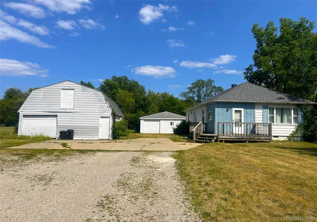 2nd image of 2427 S Vassar Rd, Davison, MI 48423 | MLS# 20261060958