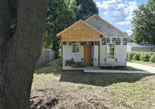 Photo 2 of Single family home for sale at 1984 Outer Ln Dr, Ypsilanti, MI 48198 | MLS# 81026040350 | Listing updated on 2026-08-04