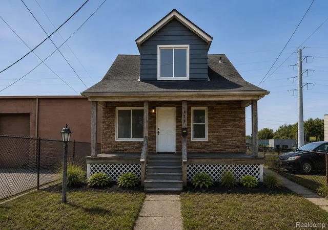 1st image of 329 W Muir Ave, Hazel Park, MI 48030 | MLS# 20261060959