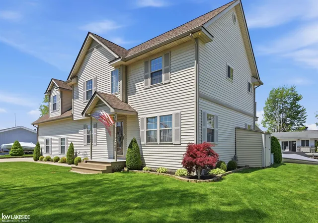 3rd image of 7080 Sax St, Harsens Island, MI 48028 | MLS# 58050217252